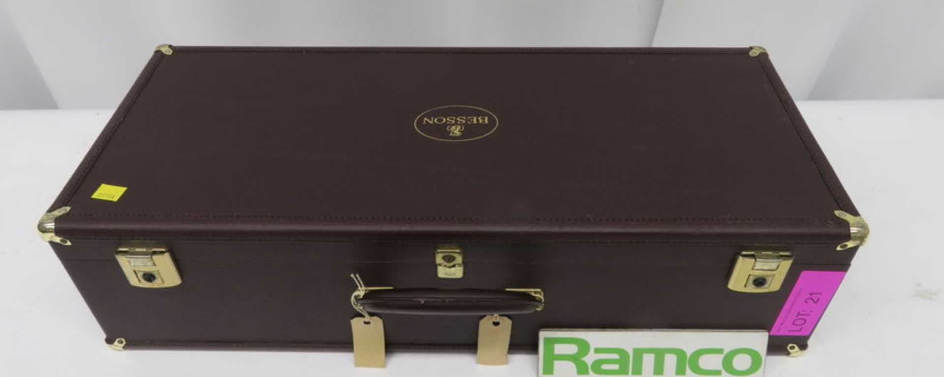 Besson International BE707 Fanfare Trumpet With Case. Serial Number: 883327. Please Note T - Image 16 of 16