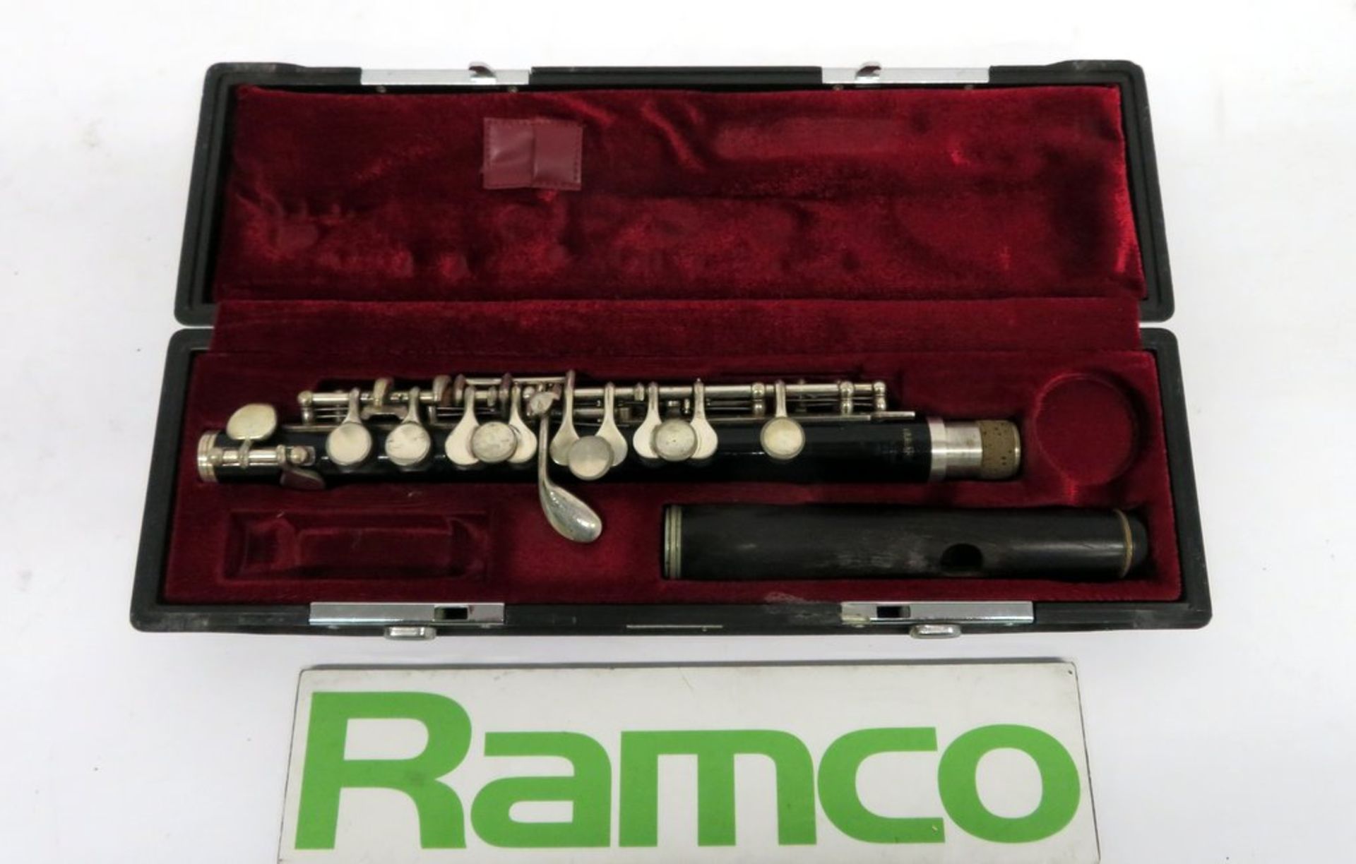 Yamaha PC32 Piccolo With Case. Serial Number: 58774. Please Note That This Item Has Not Be