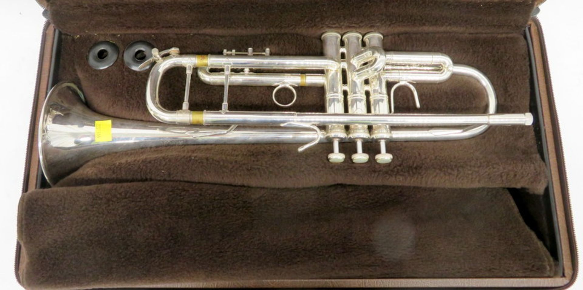 Vincent Bach Stradivarius 43 Trumpet With Case. Serial Number: 532684. Please Note That Th - Image 2 of 13