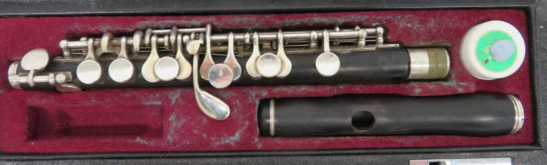 Yamaha PC32 Piccolo With Case. Serial Number: 44794. Please Note That This Item Has Not Be - Image 2 of 10