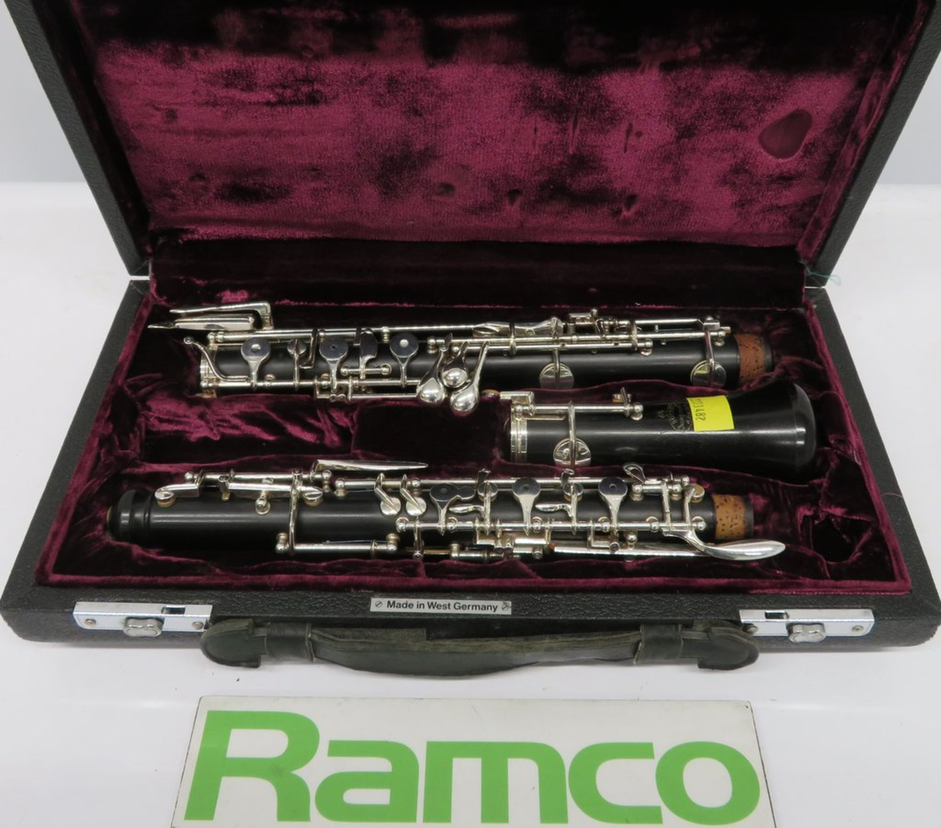 Buffet Crampon Oboe With Case. Serial Number: 9563. Please Note That This Item Has Not Bee