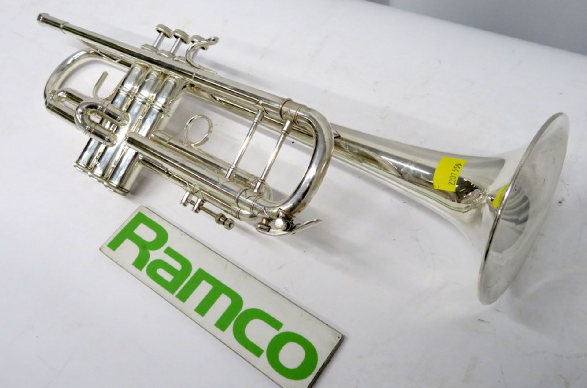 Vincent Bach Stradivarius 43 Trumpet With Case. Serial Number: 532684. Please Note That Th - Image 4 of 13