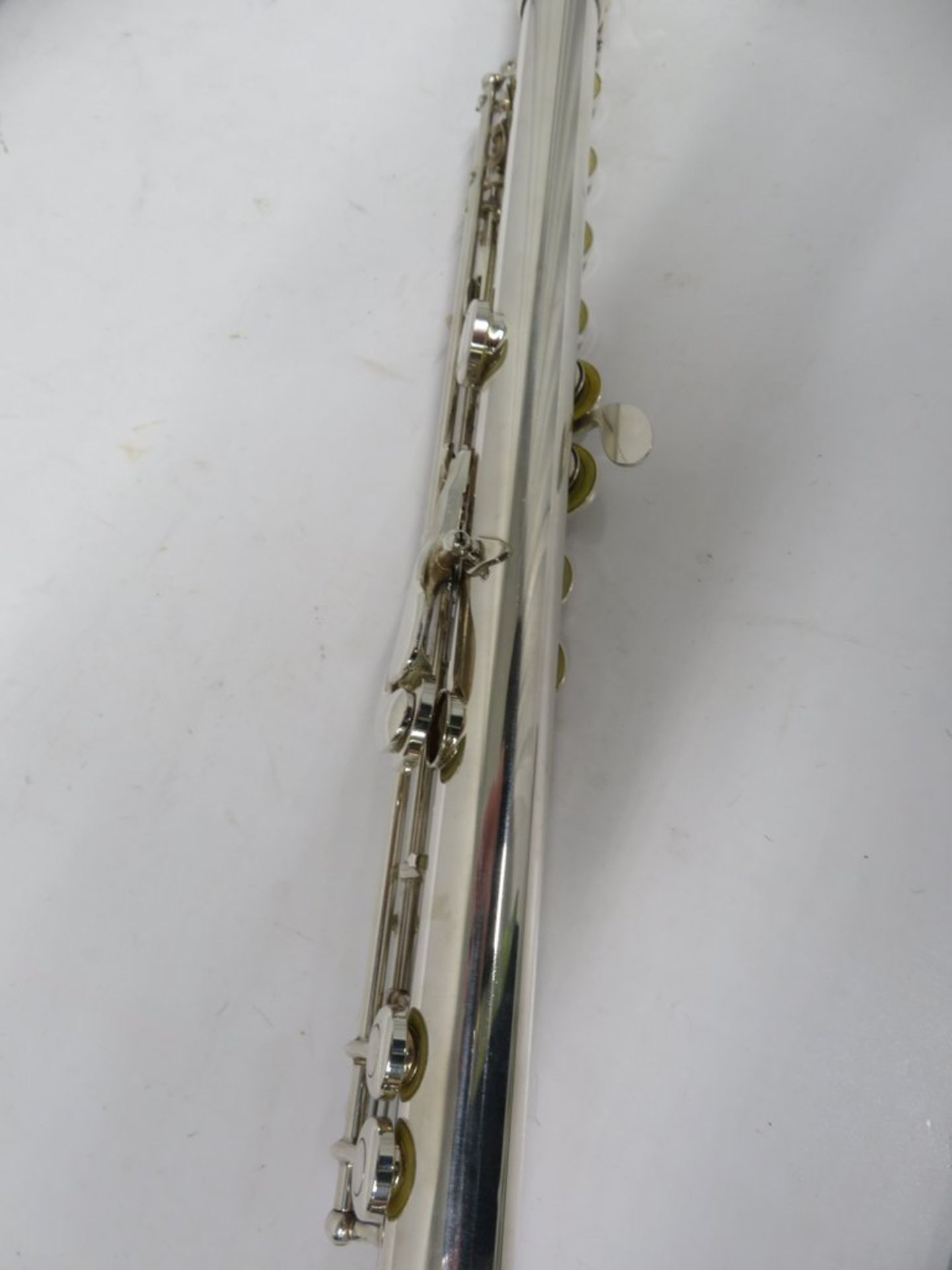 Yamaha 411 Flute Series II With Case. Serial Number: 312000. Please Note That This Item H - Image 10 of 12