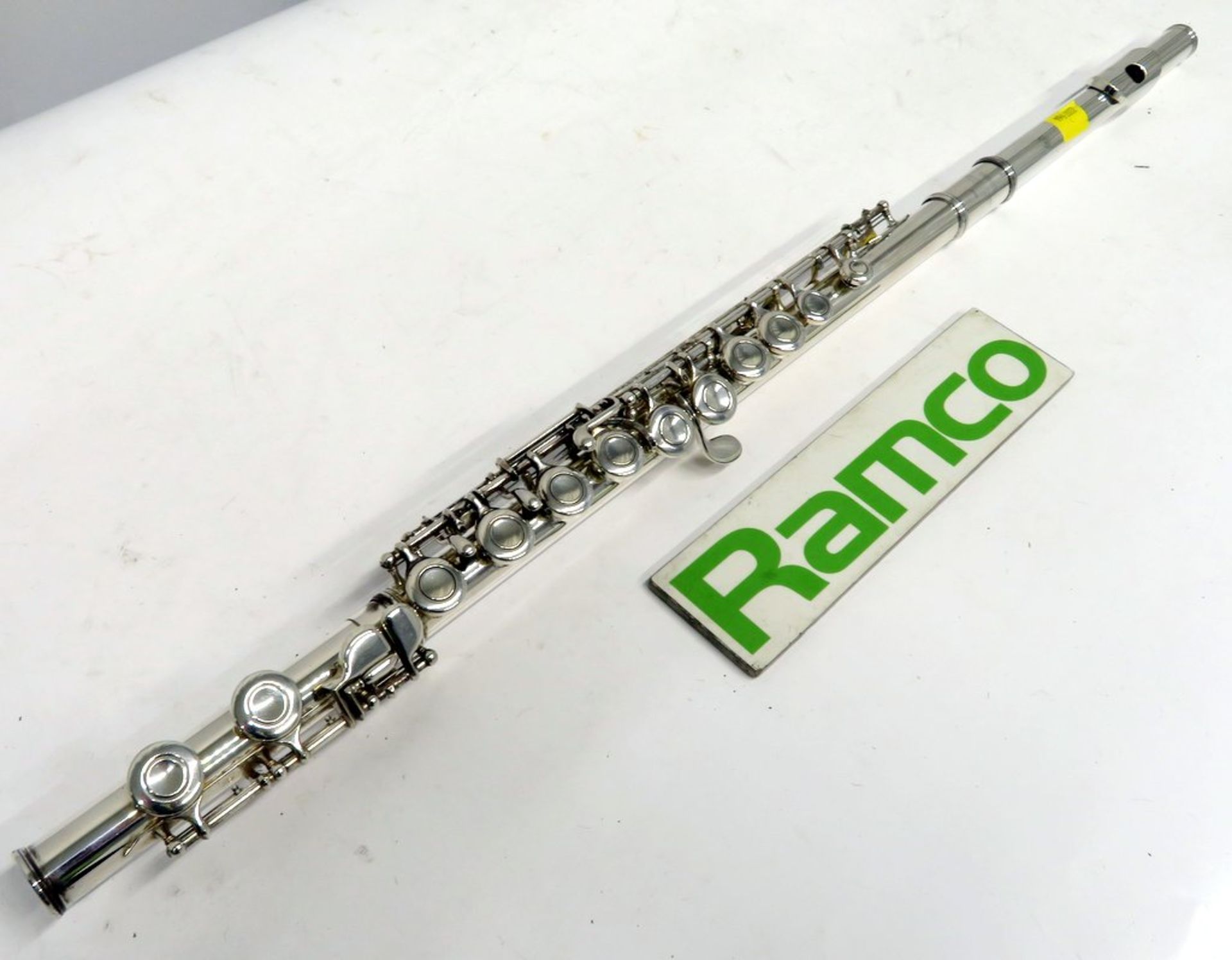 Yamaha 411 Flute Series II With Case. Serial Number: 311776. Please Note That This Item H - Image 4 of 12