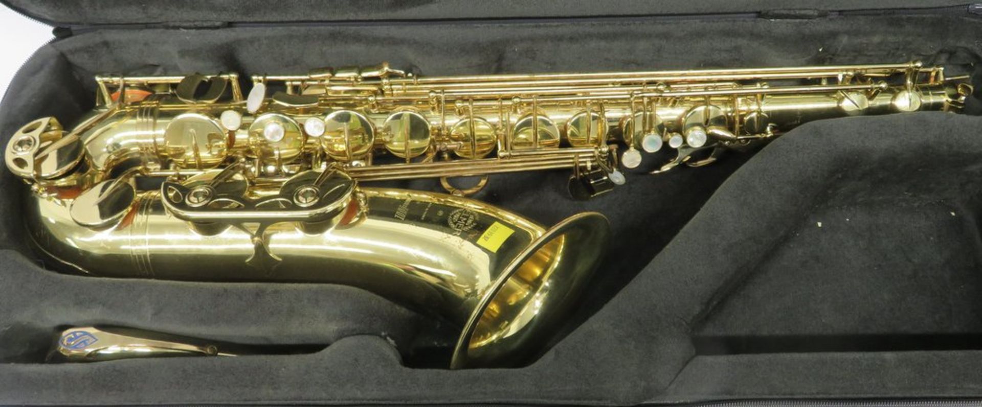 Henri Selmer Super Action 80 Serie 3 Tenor Saxophone With Case. Serial Number: N.643778. - Image 2 of 18