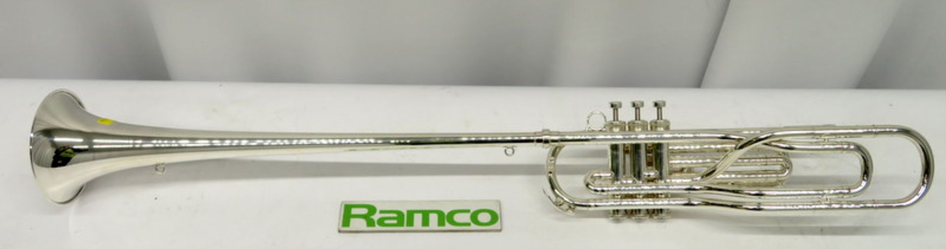 Besson International BE707 Fanfare Trumpet With Case. Serial Number: 883327. Please Note T - Image 3 of 16