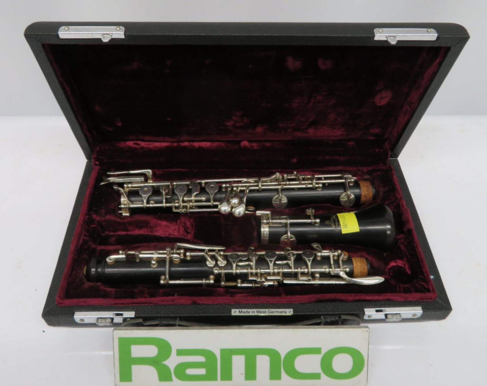 Buffet Crampon Oboe With Case. Serial Number: 9729. Please Note That This Item Has Not Be