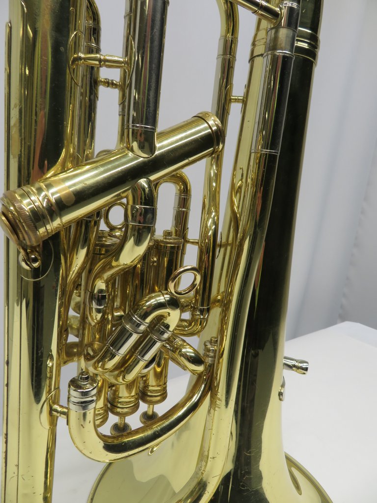 York Preference 3067 euphonium with case. Serial number: 501451. Please note that this i - Image 9 of 15