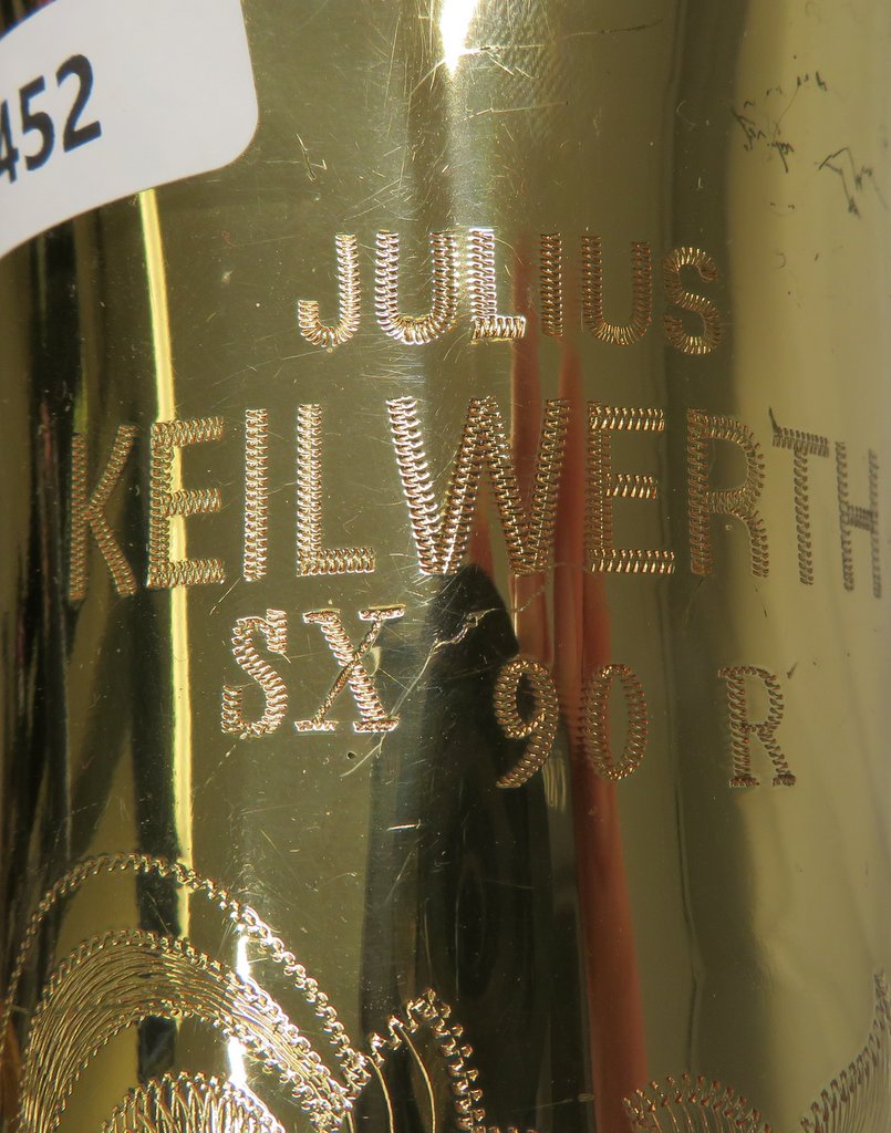 Julius Keilwerth SX90R alto saxophone with case. Serial number: 123697. Please note that - Image 13 of 19