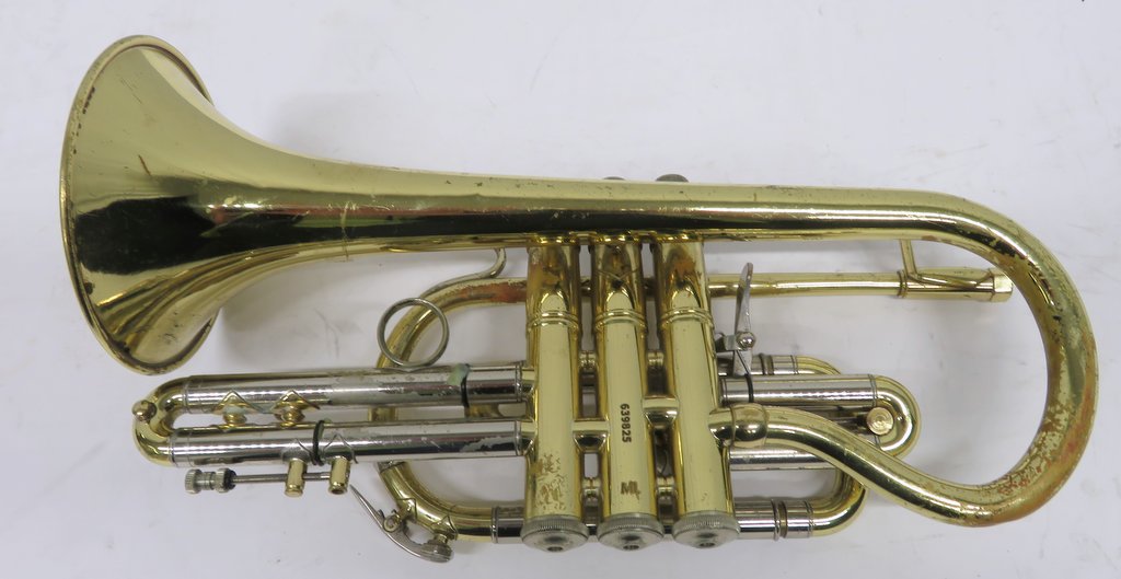 Bach Stradivarius 184 ML cornet with case. Serial number: 639825. Please note that this i - Image 12 of 15