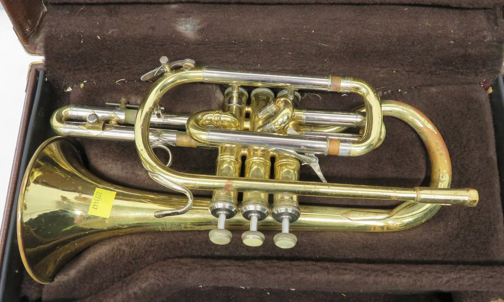 Bach Stradivarius 184 ML cornet with case. Serial number: 511745. Please note that this i - Image 2 of 19