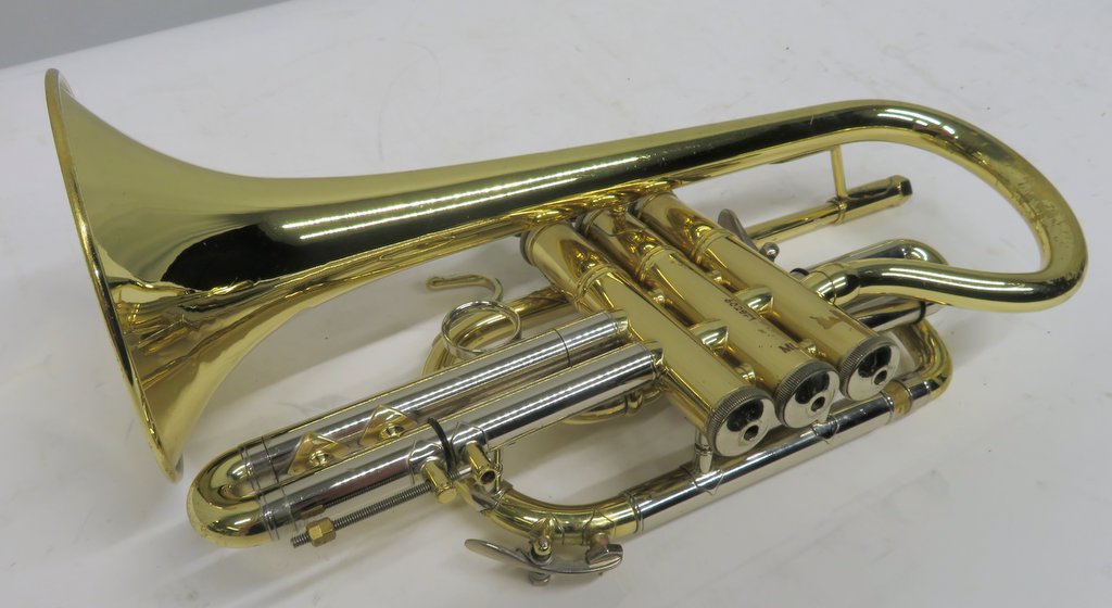 Bach Stradivarius 184 ML cornet with case. Serial number: 602971. Please note that this i - Image 13 of 14