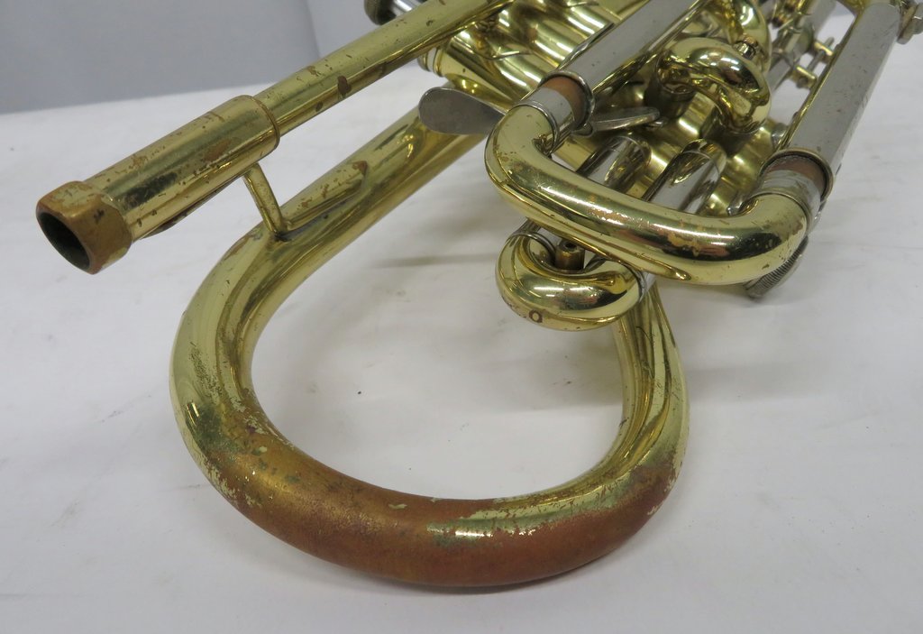 Bach Stradivarius 184 ML cornet with case. Serial number: 511745. Please note that this i - Image 12 of 19