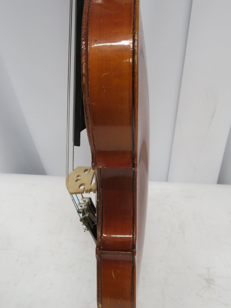 Blessing number 12 violin with case. 15 1/2 inch body. Please note that this item is sold - Image 9 of 14