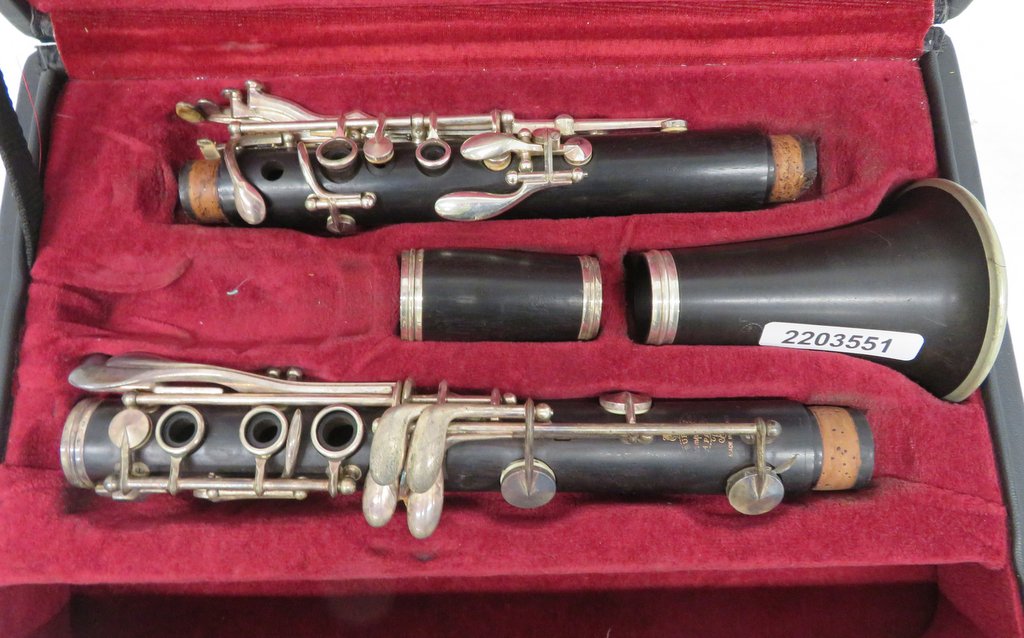 Buffet Crampon R13 clarinet (approx 59.5cm not including mouth piece) with case. Serial nu - Image 2 of 19