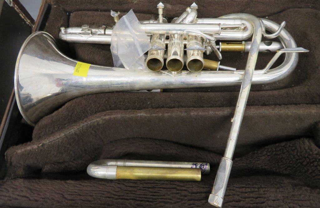 4x Vincent Bach Stradivarius 184 cornets with cases. Serial Numbers: 519302, 528842, 58489 - Image 16 of 30