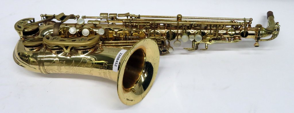 Julius Keilwerth SX90R alto saxophone with case. Serial number: 123697. Please note that - Image 3 of 19