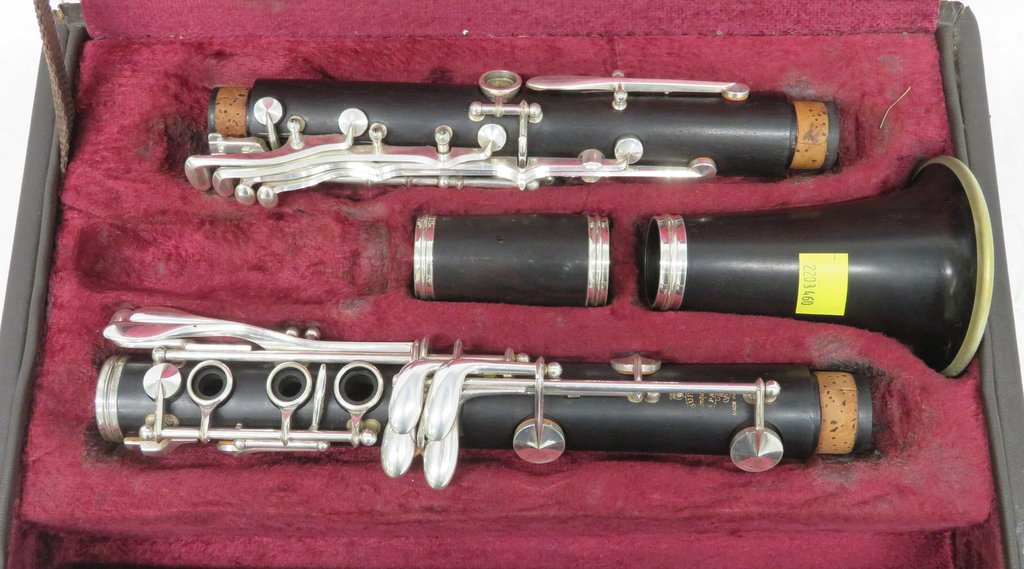 Buffet Crampon R13 clarinet (approx 59.5cm not including mouth piece) with case. Serial nu - Image 2 of 18