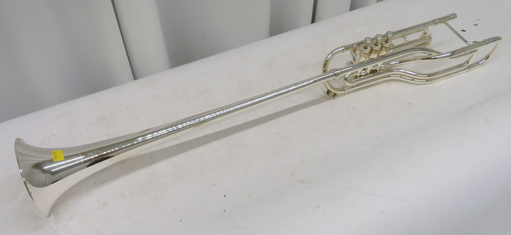 Besson BE707 International tenor trombone with case. Serial number: 862777. Please note t - Image 4 of 13