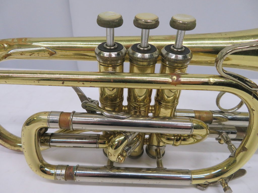 Bach Stradivarius 184 ML cornet with case. Serial number: 511745. Please note that this i - Image 8 of 19