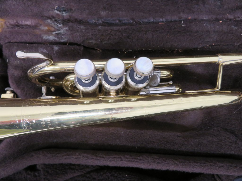 4x Vincent Bach Stradivarius 184 cornets with cases. Serial Numbers: 519302, 528842, 58489 - Image 12 of 30