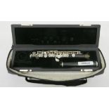 Pearl Flute PFP105 piccolo with case. Serial number: 3640. Please note that this item is s