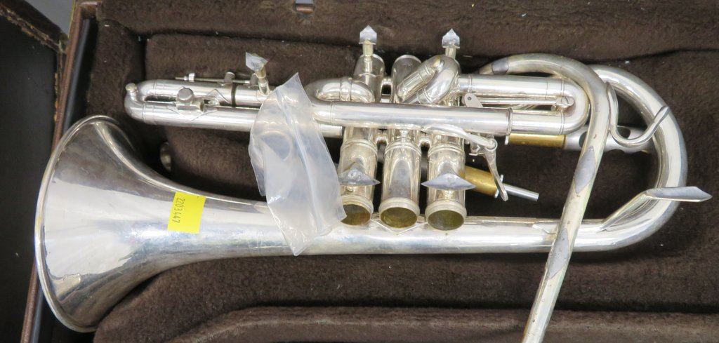 4x Vincent Bach Stradivarius 184 cornets with cases. Serial Numbers: 519302, 528842, 58489 - Image 17 of 30