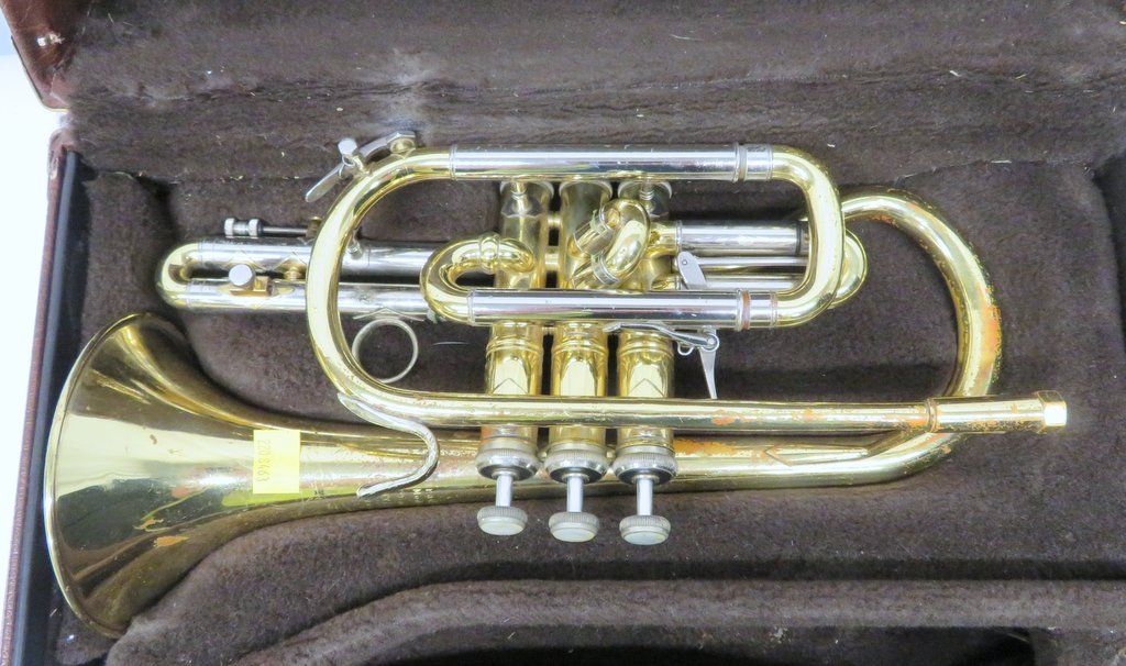 Bach Stradivarius 184 ML cornet with case. Serial number: 639825. Please note that this i - Image 2 of 15