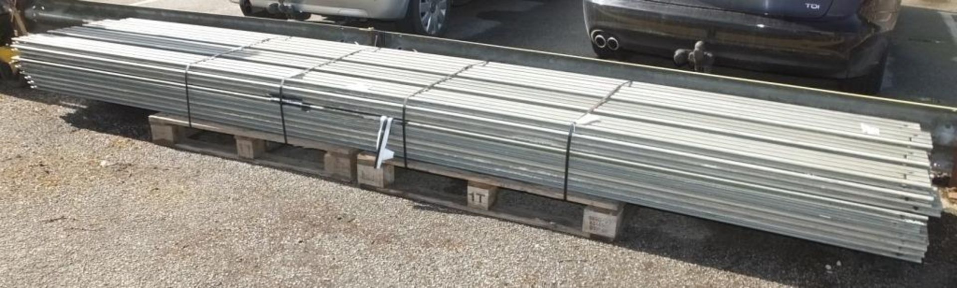 35x Trackway Aluminium Panels