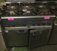 AS SPARES OR REPAIRS - Lincat 6 range cooker