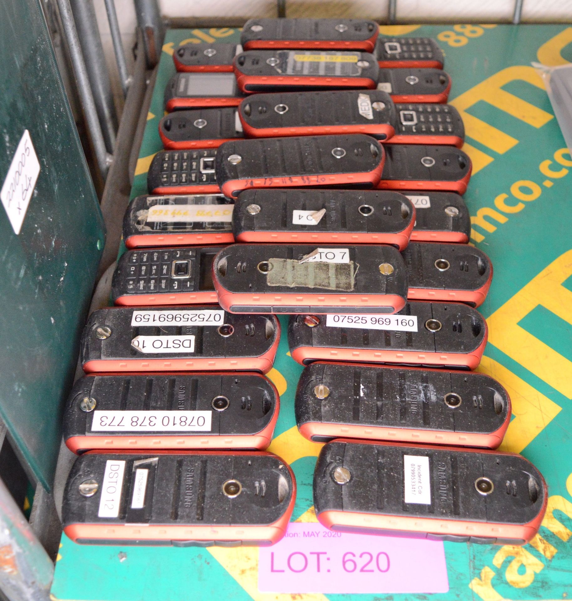 24x Samsung Mobile Phones - Batteries may be missing. - Image 3 of 3