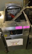 AS SPARES OR REPAIRS - Falcon fryer