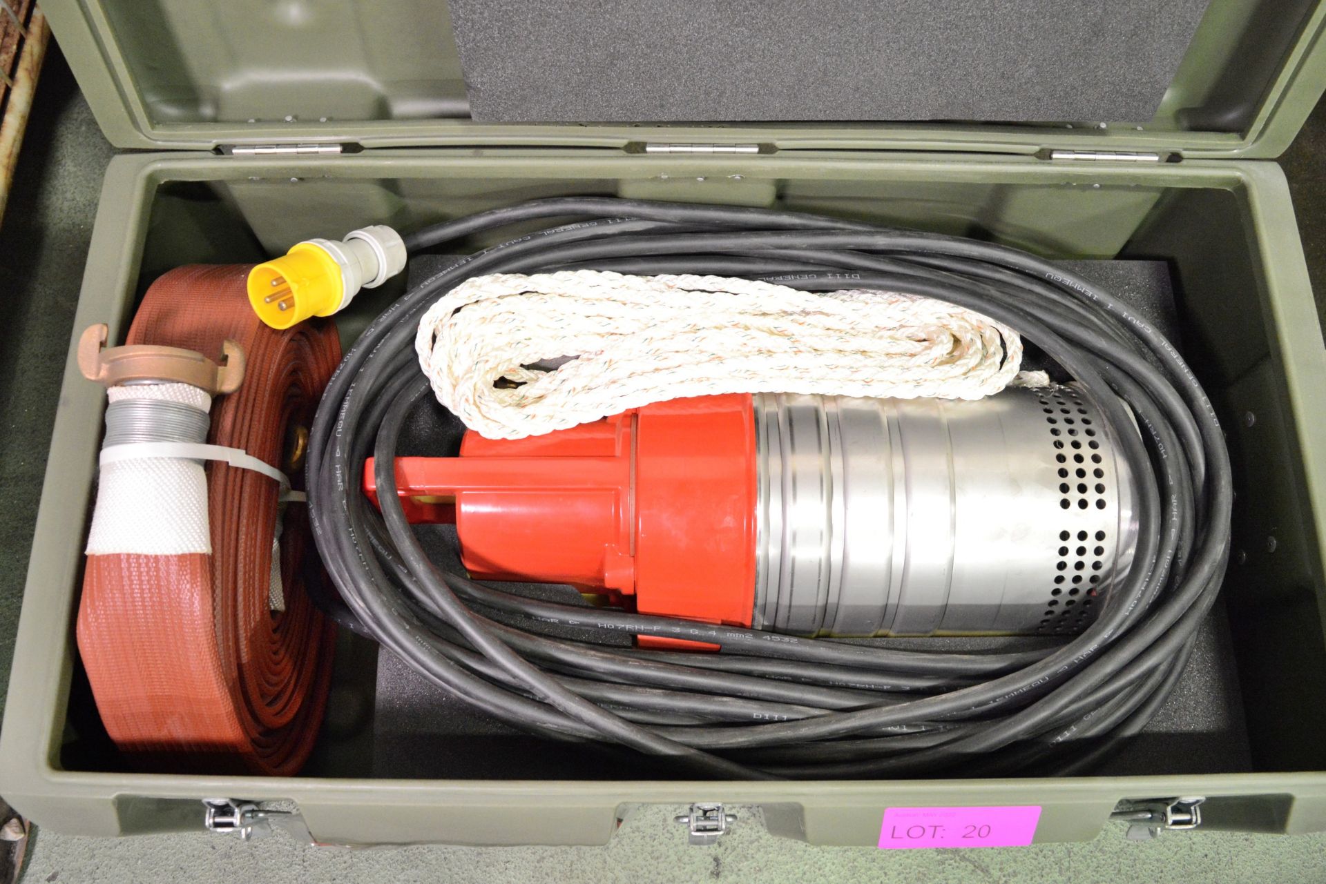 Grindex Minex TypeG1005 Submersible Pump Hose 110V In a Case. - Image 2 of 2
