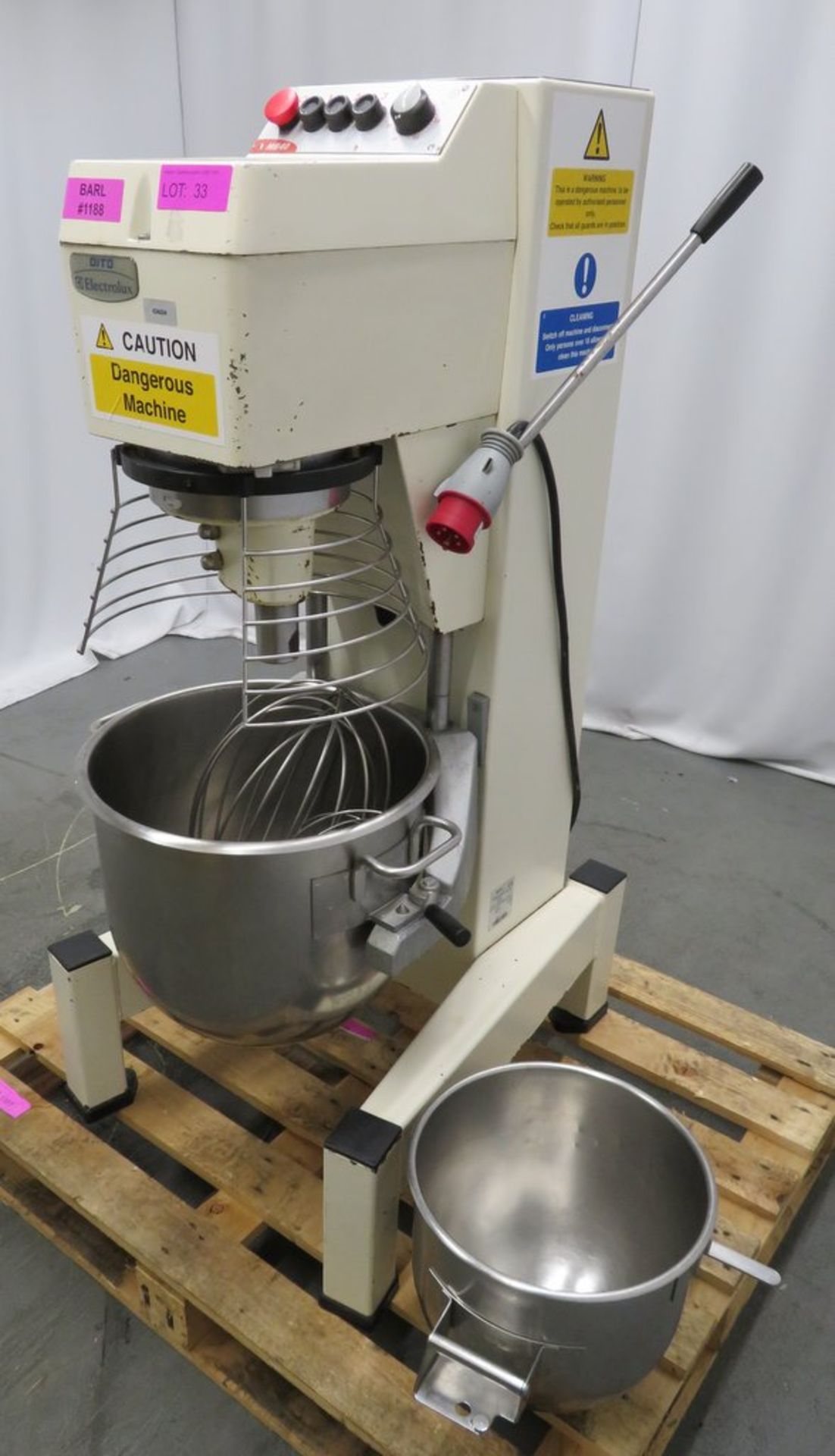 Electrolux Dito MB40S mixer, 40 litre bowl, with whisk attachments, 3 phase electric - Image 3 of 14