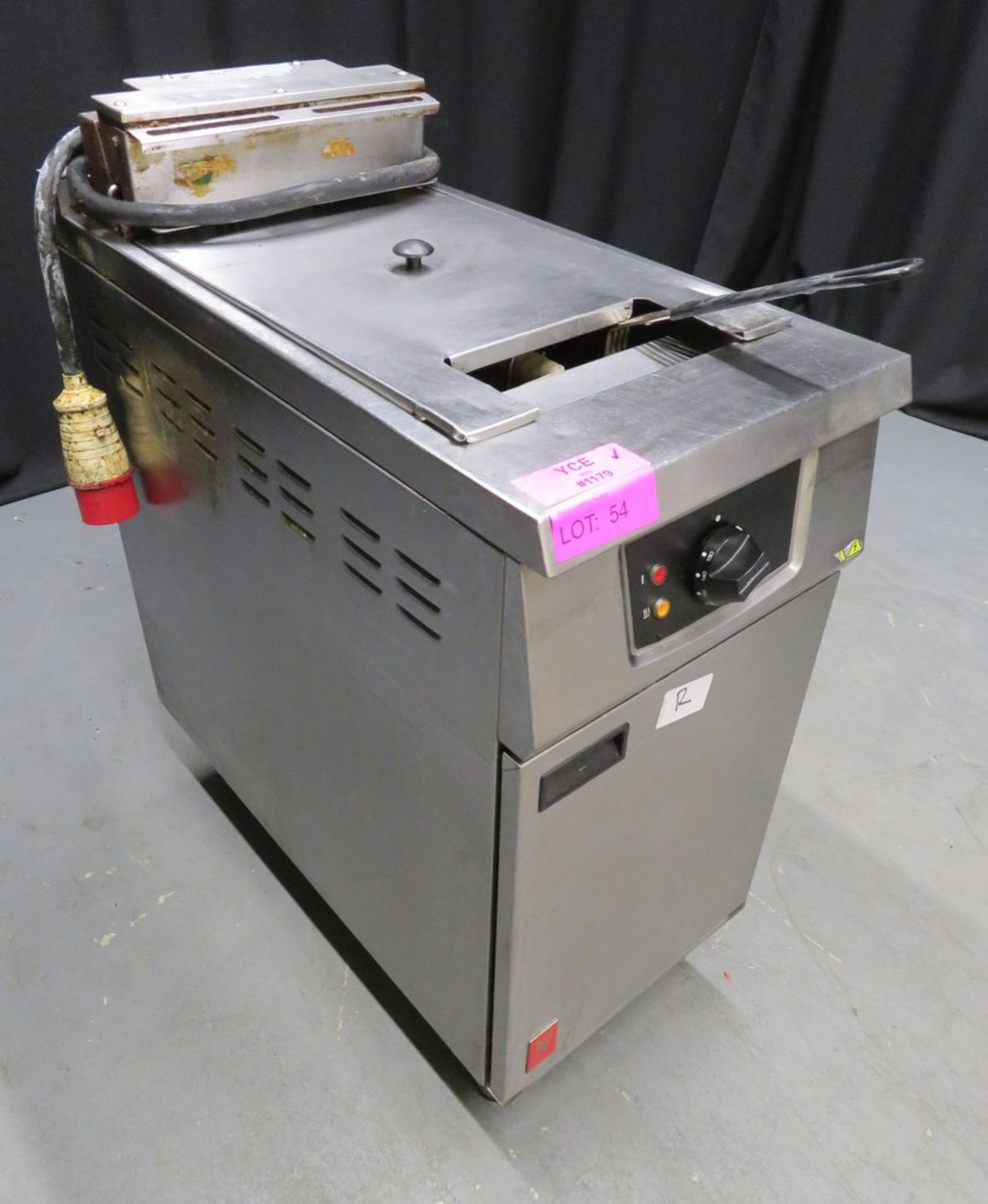 Falcon single tank fryer, 3 phase electric - Image 2 of 8