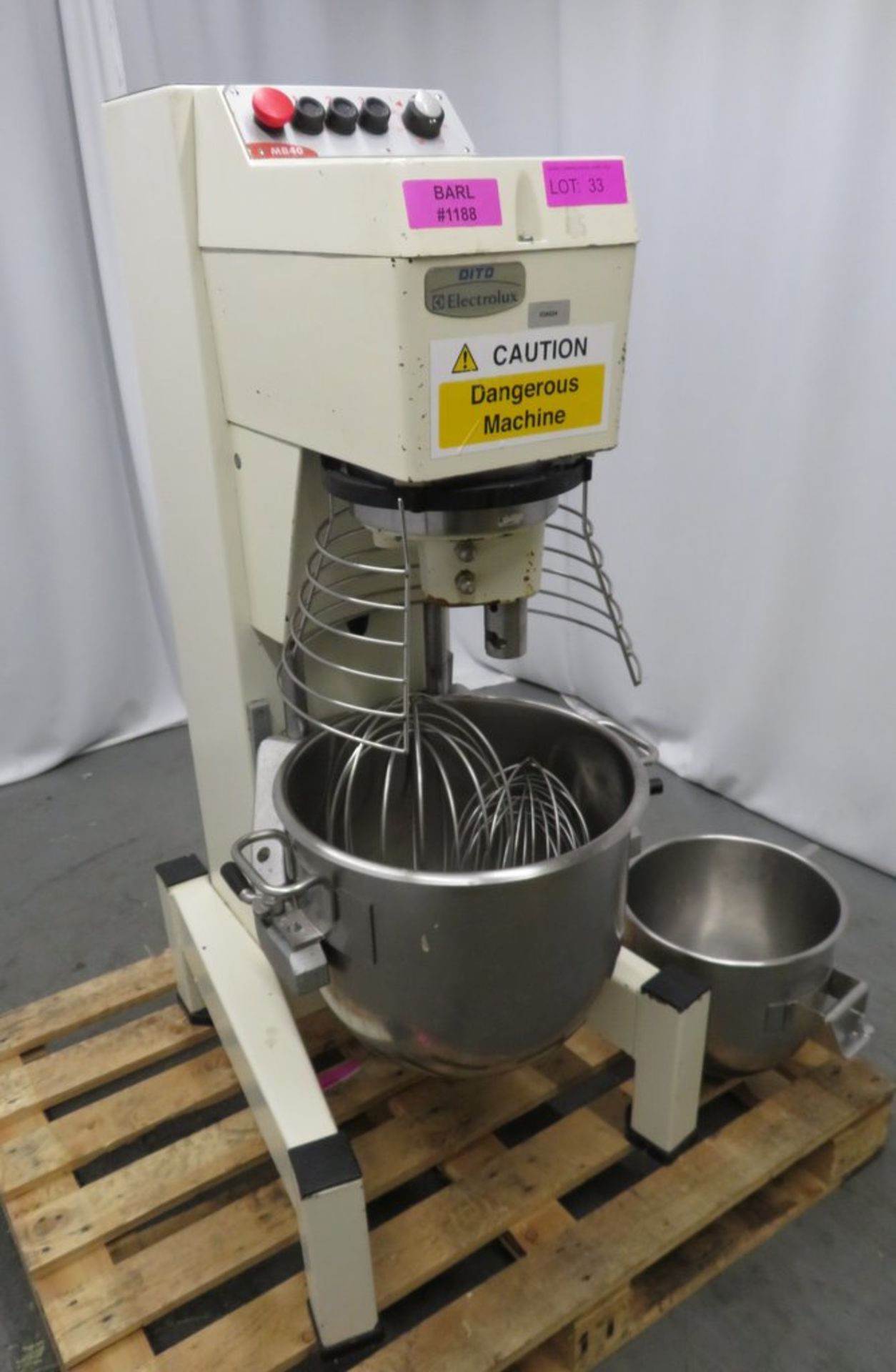 Electrolux Dito MB40S mixer, 40 litre bowl, with whisk attachments, 3 phase electric - Image 2 of 14