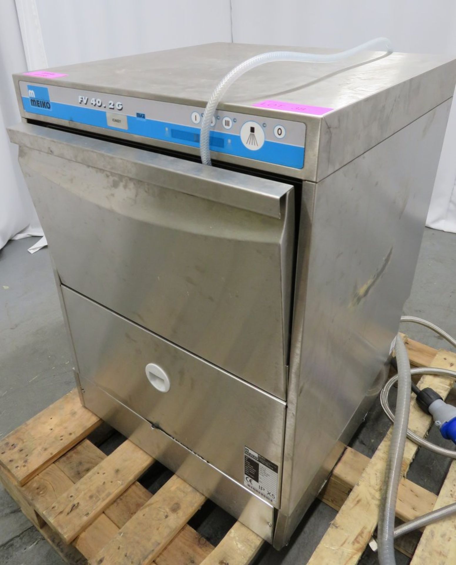 Meiko FV40.2G undercounter dishwasher, 1 phase electric - Image 3 of 8