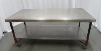 Stainless steel preparation table. 1900x900x890mm