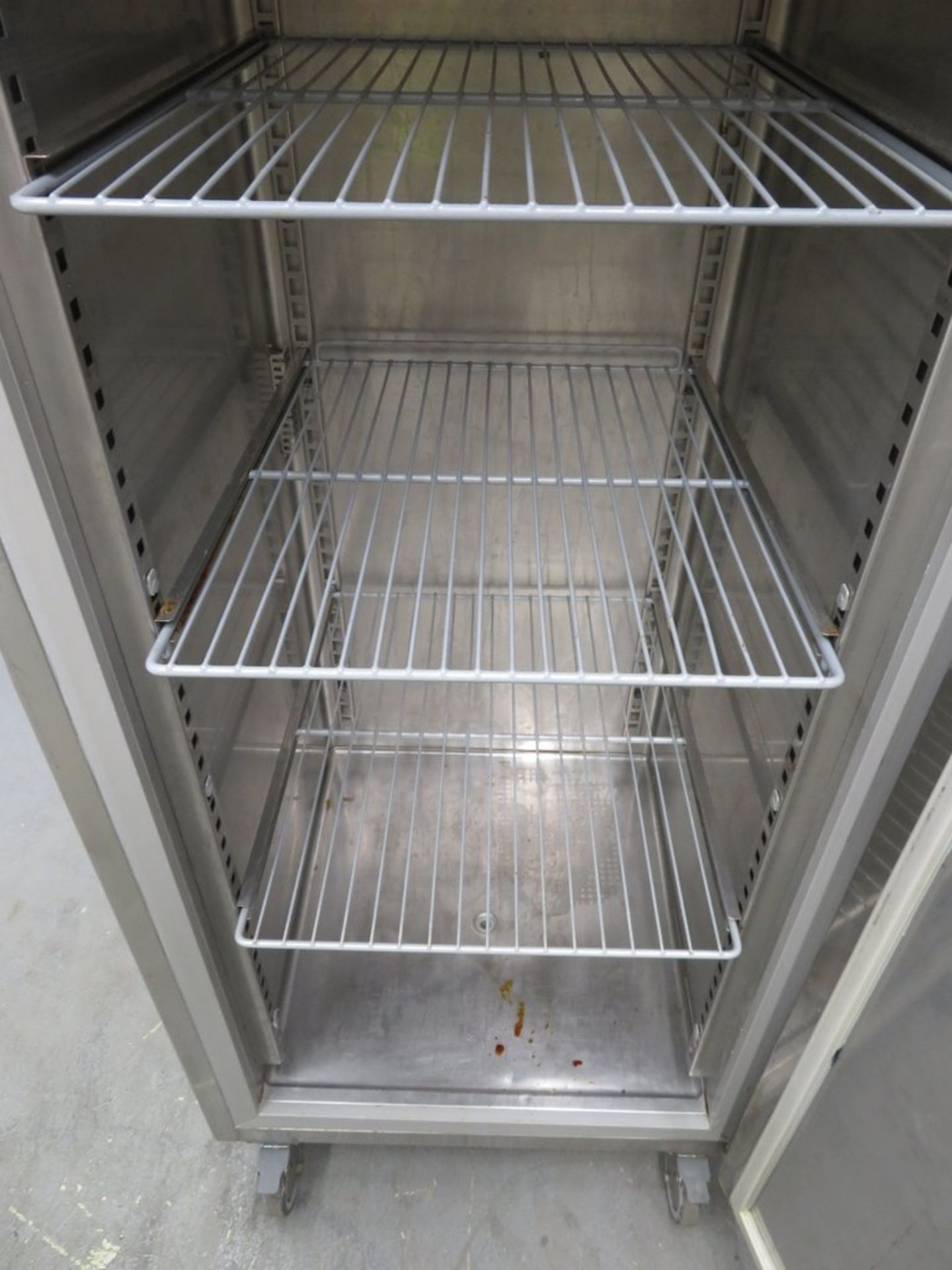 Electrolux single door upright meat & fish fridge, +10C / -2C, 1 phase electric - Image 6 of 9