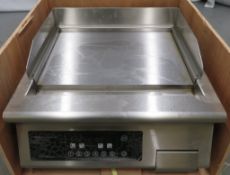 Heavy duty countertop induction smooth griddle, 3 phase, new