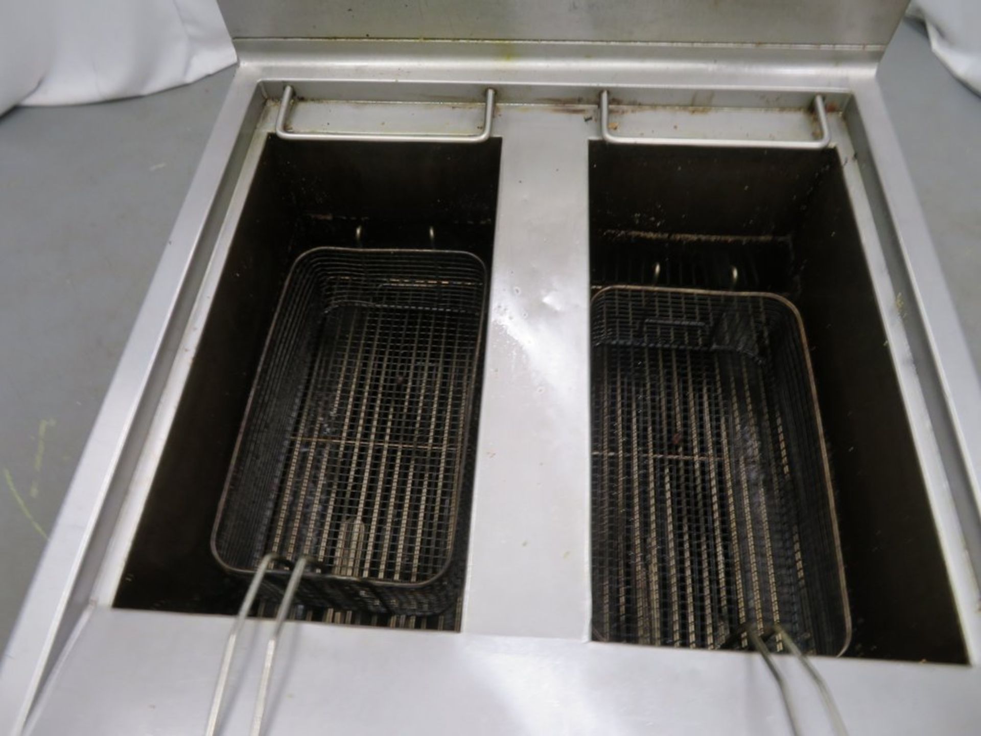 Falcon 900SX Series single tank twin basket fryer, natural gas - Image 6 of 8