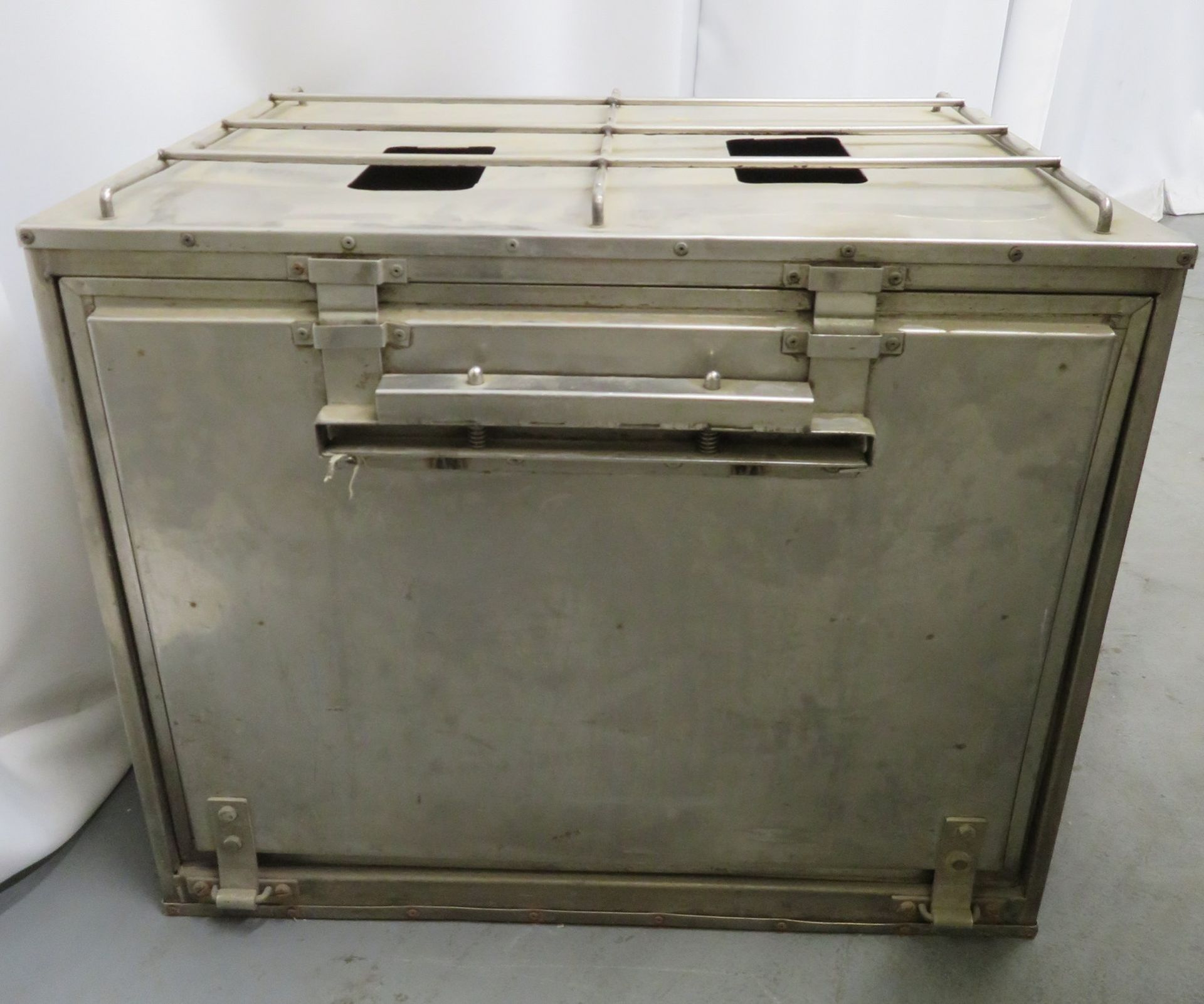 British Army No 5 field cooker & G1 No 5 hot box field oven set. - Image 7 of 18