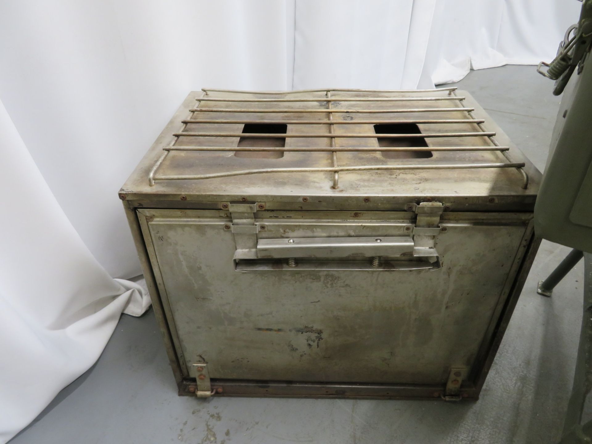 British Army No 5 field cooker & G1 No 5 hot box field oven set. - Image 8 of 19