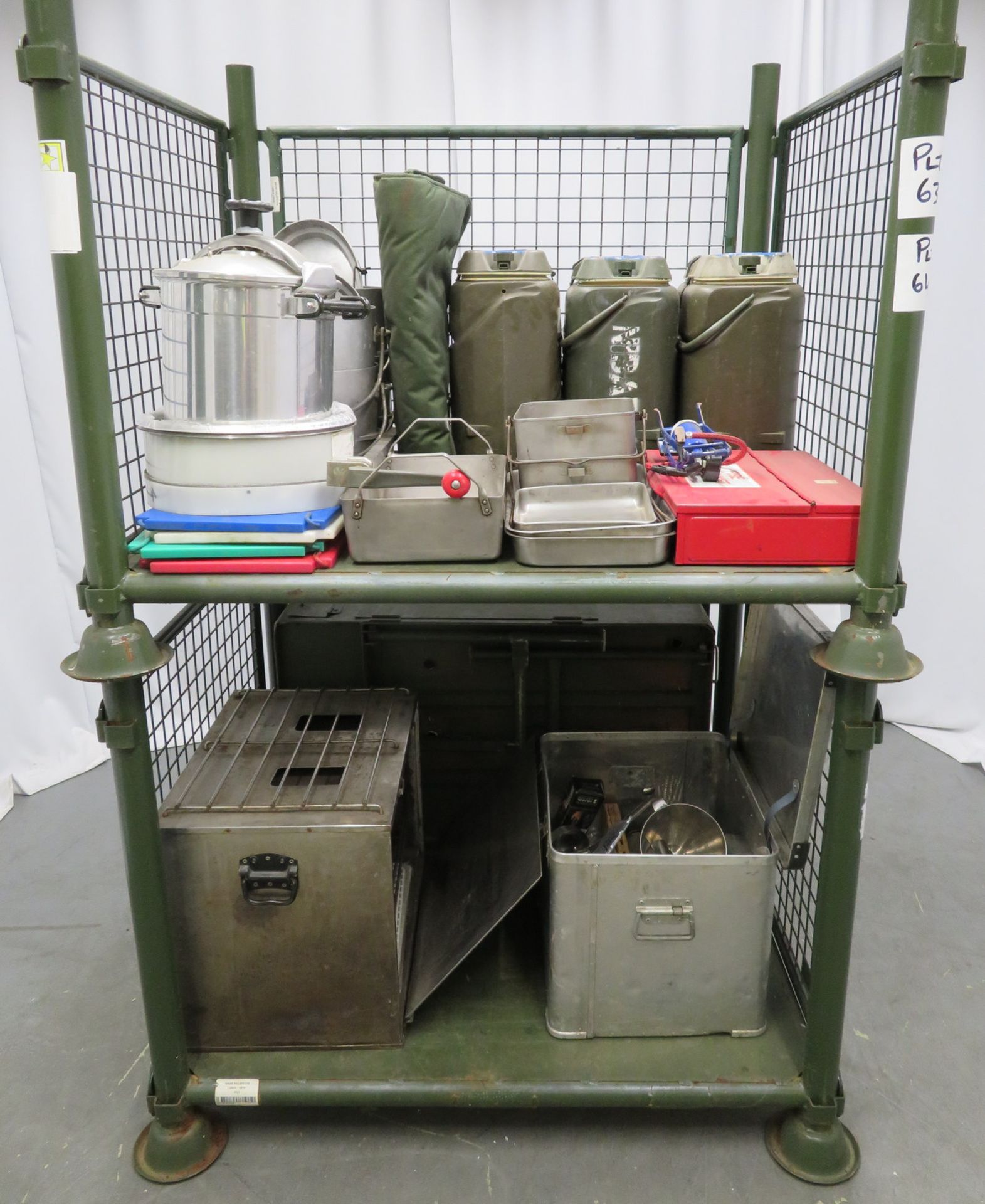 British Army No 5 field cooker & G1 No 5 hot box field oven set. - Image 2 of 16