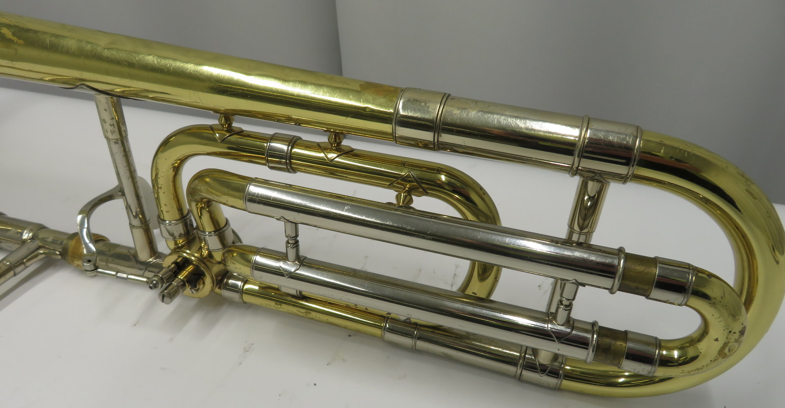 Bach Stradivarius model 42 trombone with case. Serial number: 89433. - Image 4 of 14