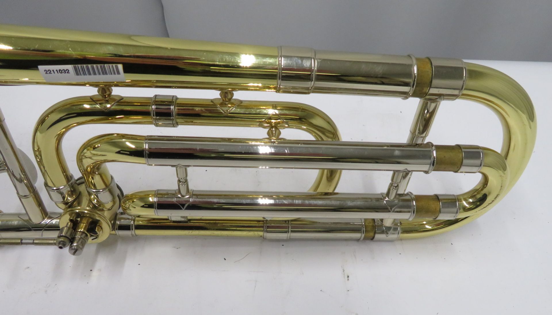 Bach Stradivarius model 42 trombone with case. Serial number: 99899. - Image 4 of 15