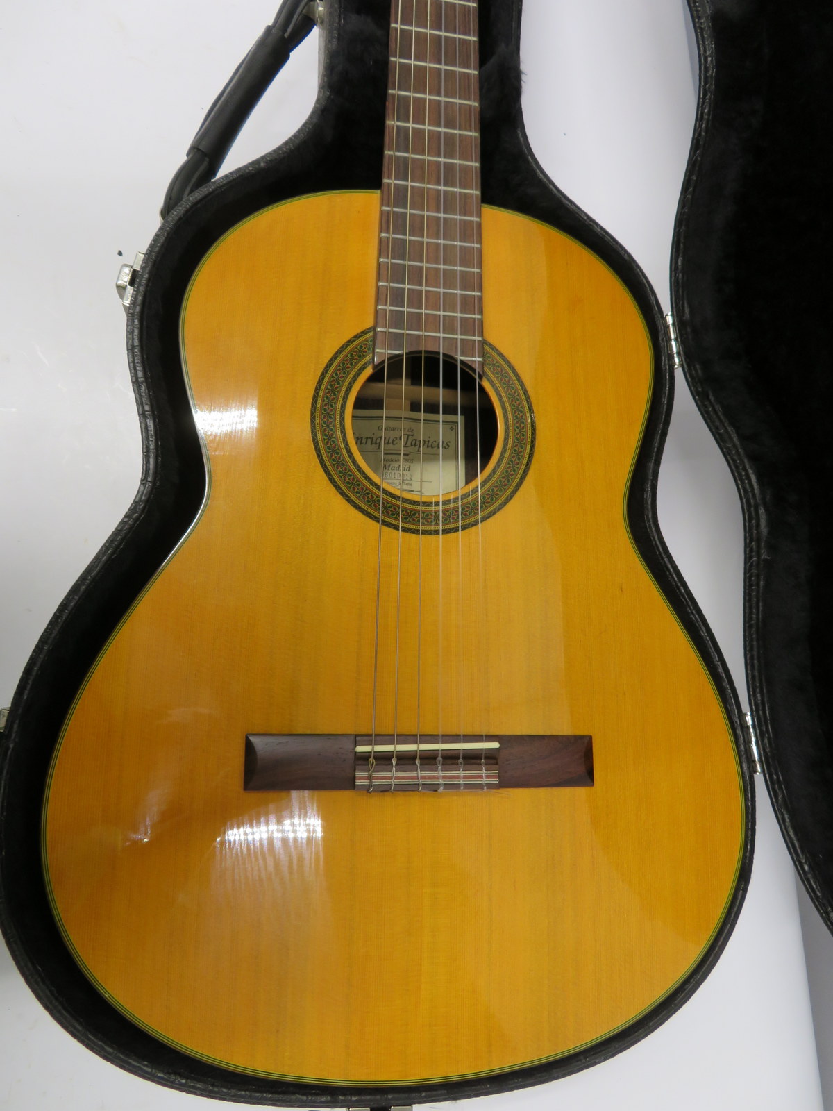 Washburn Enrique Tapicas C8S acoustic guitar with case. Serial number: 96010012. - Image 2 of 13