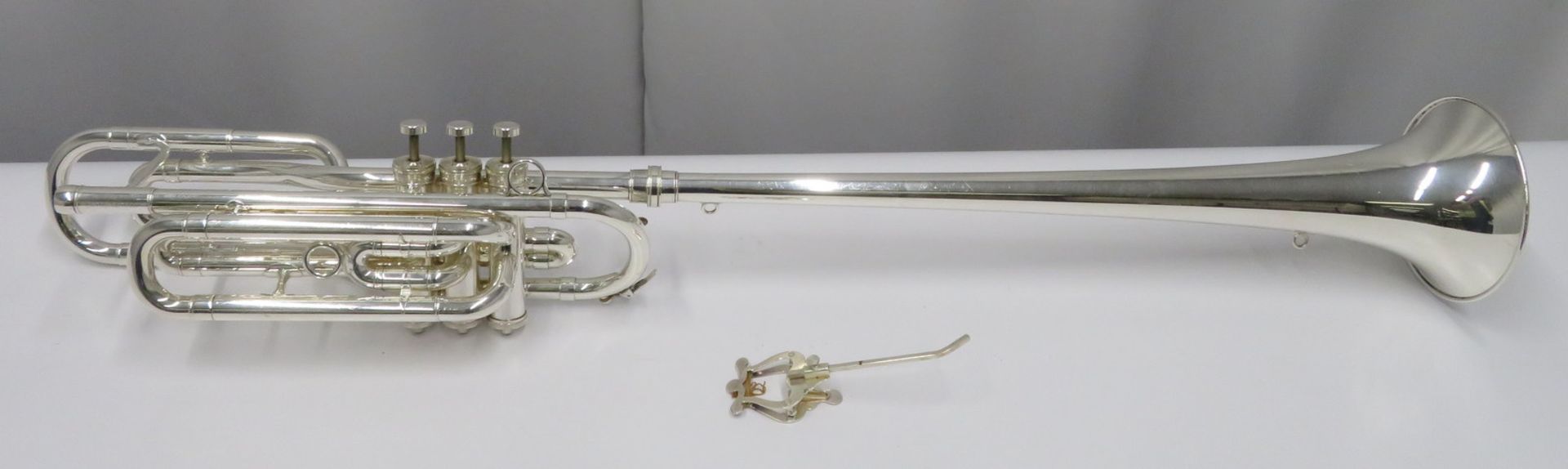 Besson International BE708 fanfare trumpet with case. Serial number: 887800. - Image 3 of 14