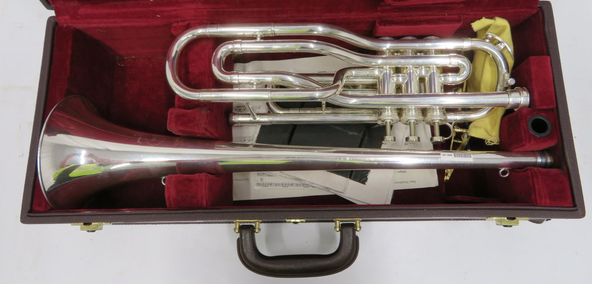 Besson International BE708 fanfare trumpet with case. Serial number: 888881. - Image 2 of 15