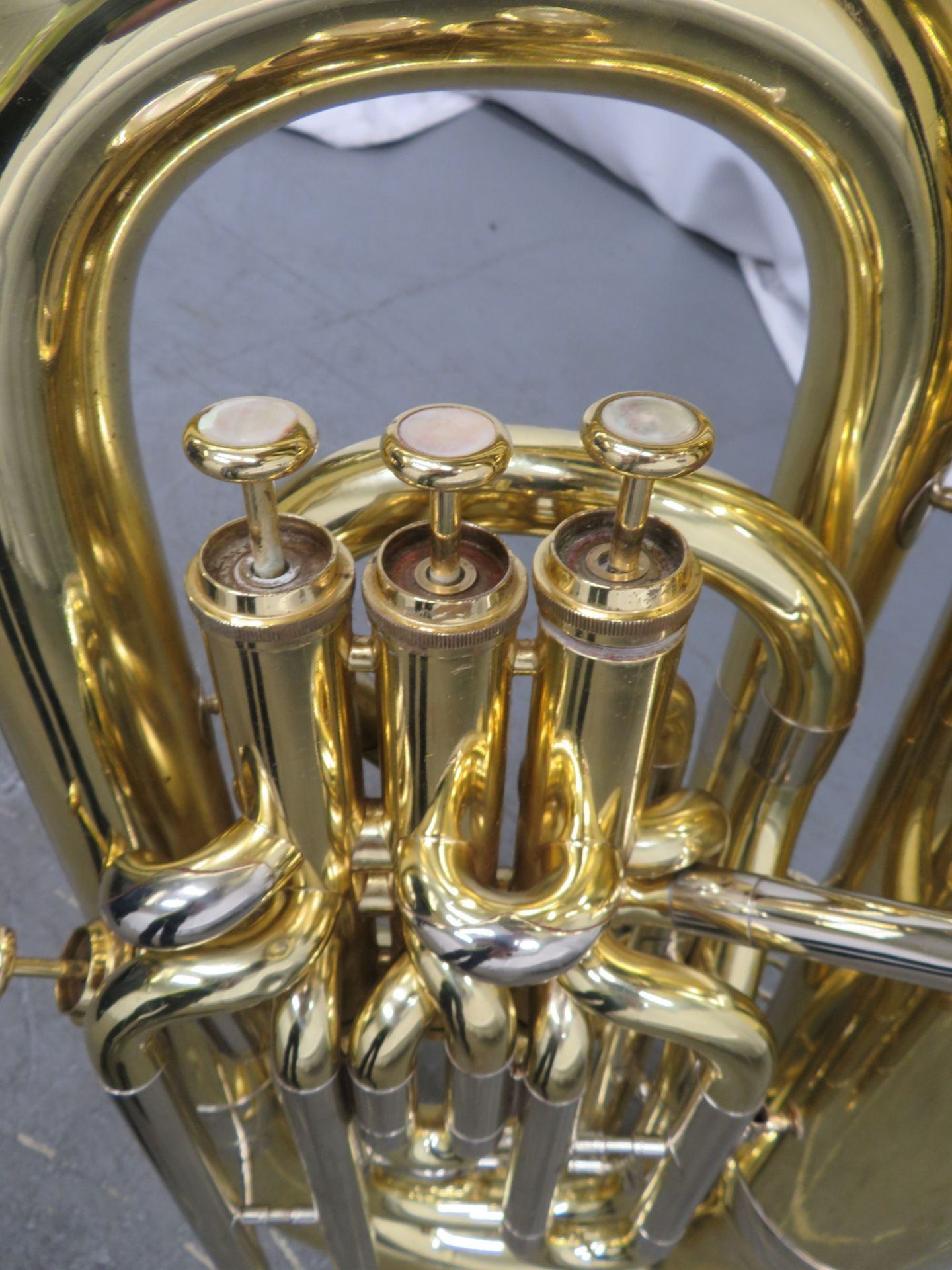 Miraphone Eeb 1261 tuba with case. Serial number: 9031538. - Image 12 of 18